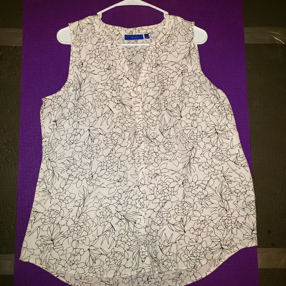 Apt 9 White Floral Pattern Tank Top L